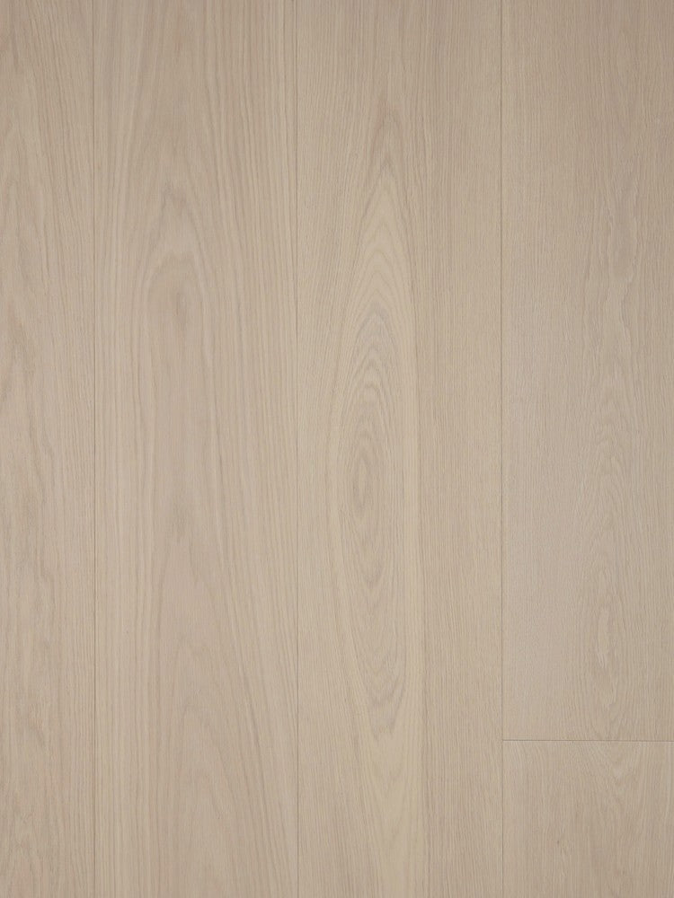 Grade AB oak flooring example: clean boards, no knots, even color